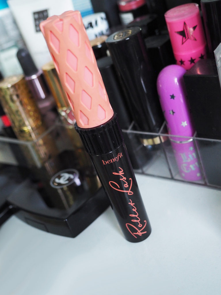 Benefit roller lash řasenka